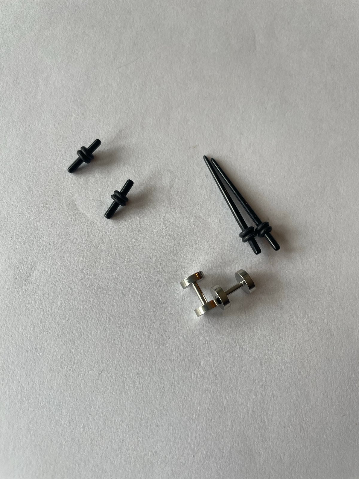 Stretch set 1.6 mm met tapers, oorbellen en tunnels, Ophalen of Verzenden, Zo goed als nieuw, Staal, Oor- of Traguspiercing