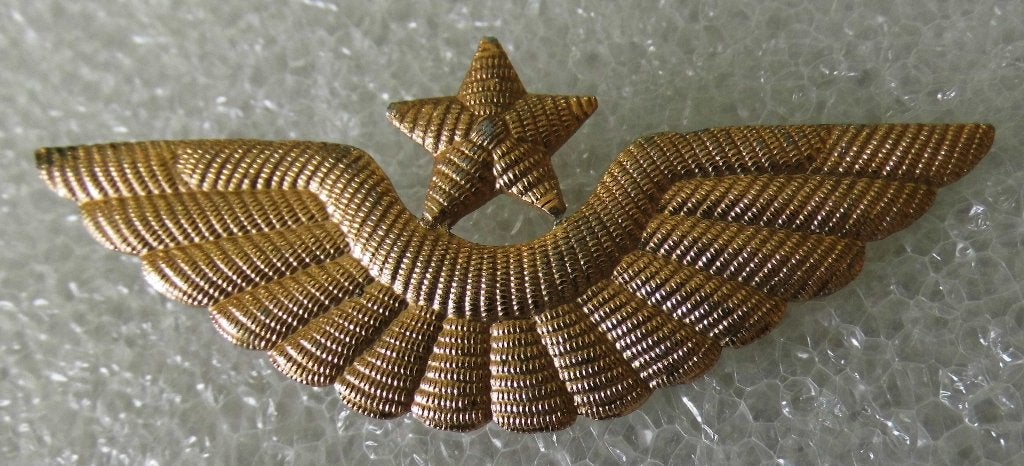 Pet- / mutsembleem Rusland (USSR, CCCP) - Luchtmacht, Verzenden, Luchtmacht, Overige gebieden, Embleem of Badge
