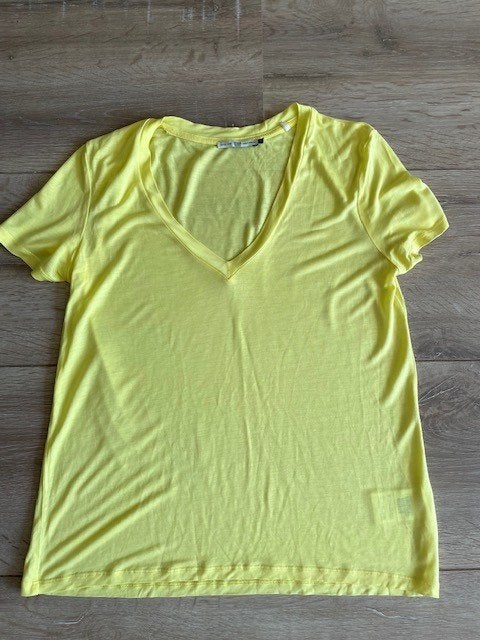 America Today geel t-shirt maat XS, Geel, Ophalen of Verzenden, Zo goed als nieuw, Korte mouw