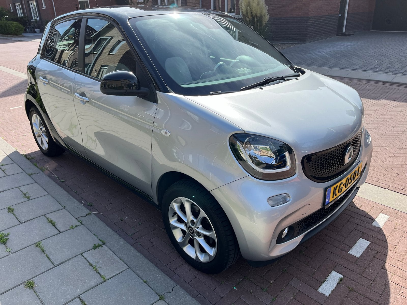 Foto 10 van Smart ForFour 1.0 52KW 2016 Grijs