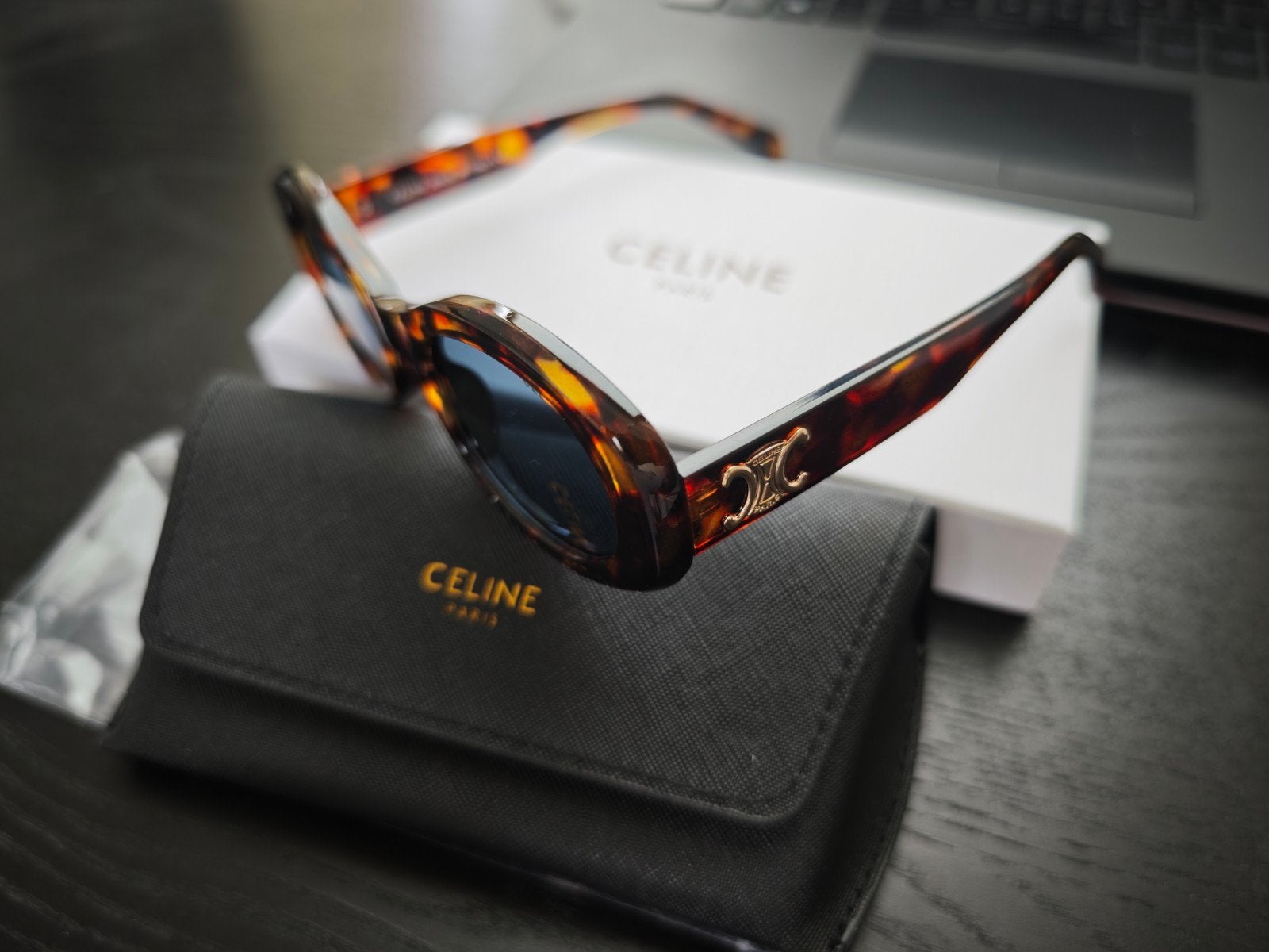Celine zonnebril triumph, Ophalen of Verzenden, Nieuw, Zonnebril