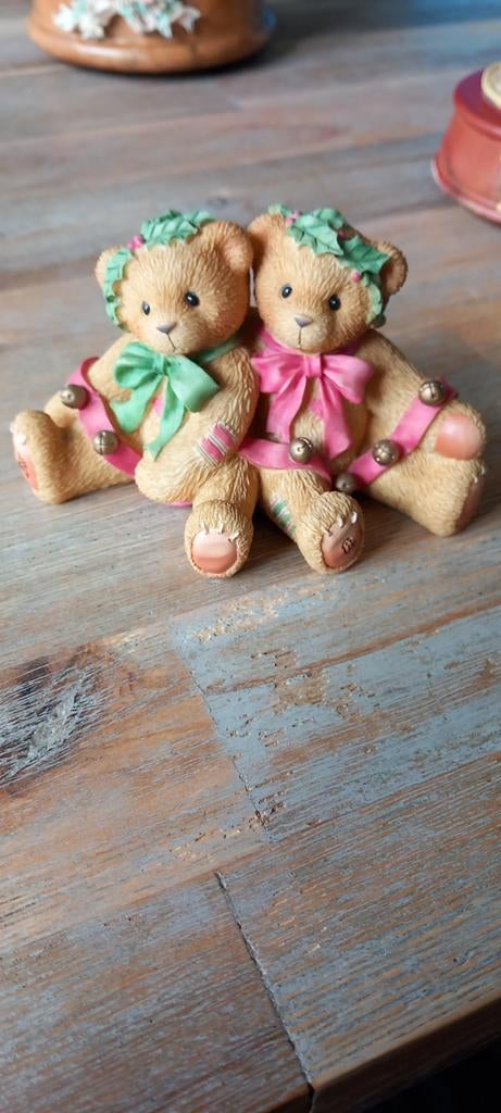 Cherished Teddies "Ring in the Holidays With Me" beeldje, Ophalen, Zo goed als nieuw, Beeldje, Cherished Teddies