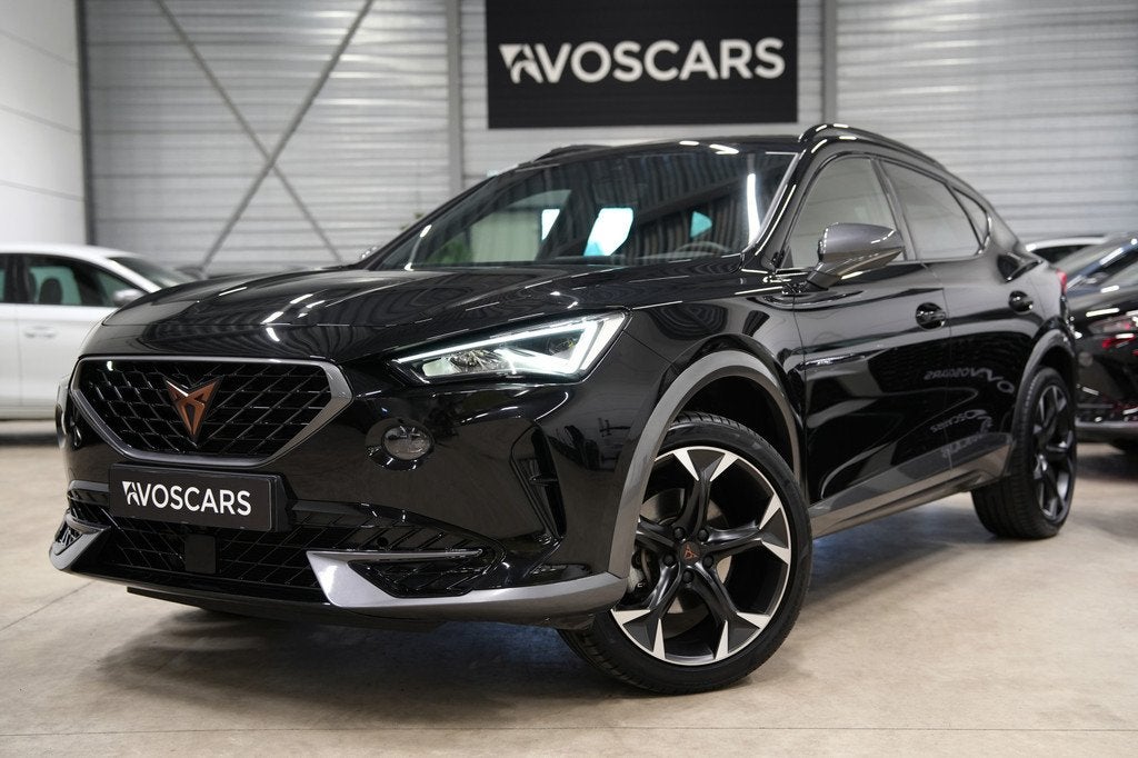 CUPRA Formentor 1.5 TSI * Kuipstoelen - Camera - Keyless - S, Auto's, Cupra, 15 km/l, 4 cilinders, Leder en Stof, Zwart