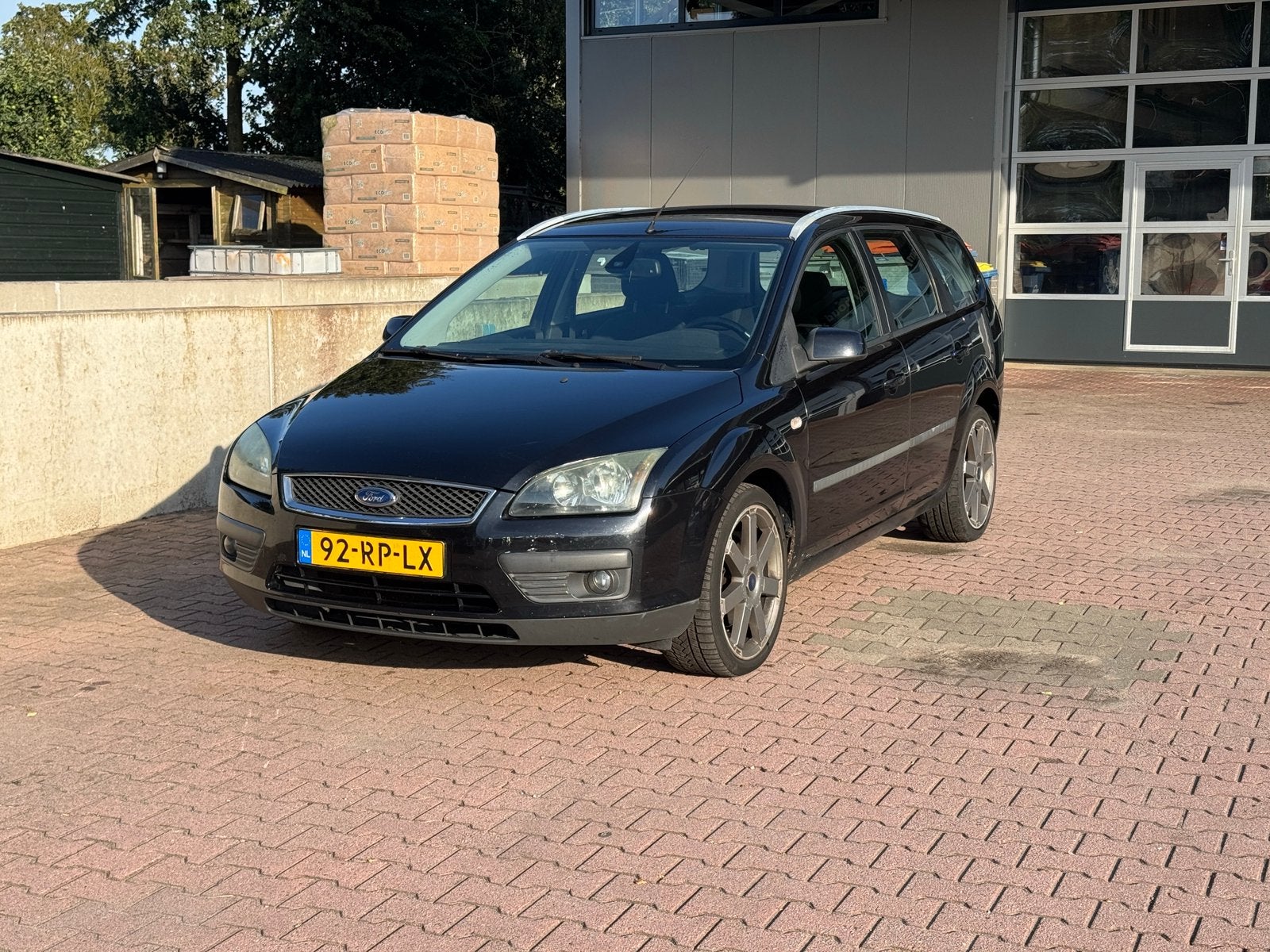 Ford Focus 2.0 107KW Wagon 2005 Zwart, Auto's, 145 pk, Stof, Zwart, 4 cilinders