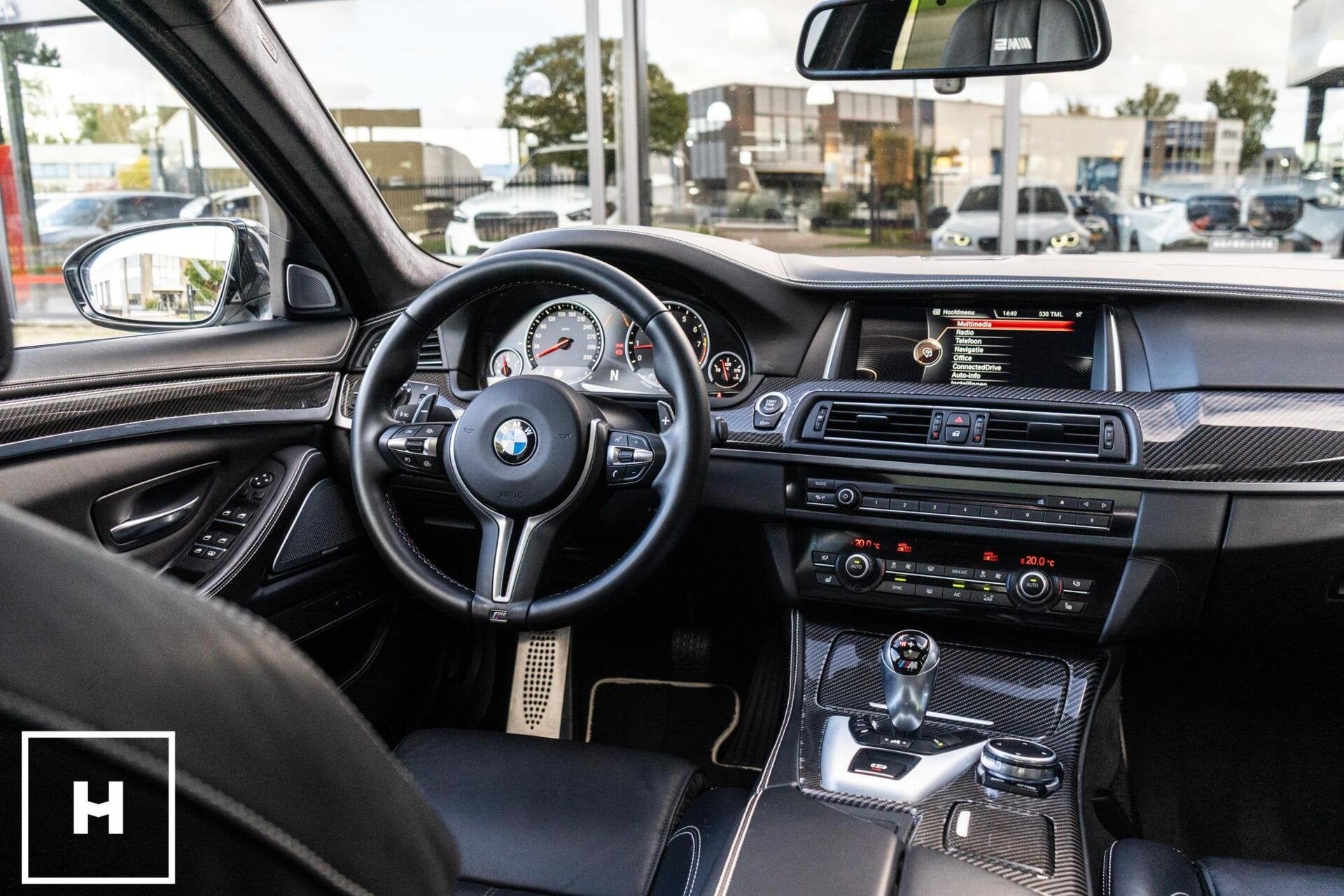 BMW M5 Competition Edition 1/200, Automaat, Dealer onderhouden, Achterwielaandrijving, Bluetooth