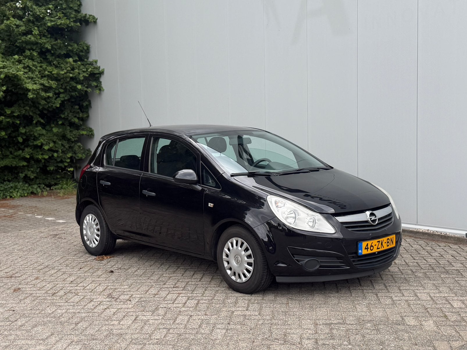 Opel Corsa 1.0 12V 5D 2008 Zwart Nieuwe Apk, Auto's, Voorwielaandrijving, 40 €/maand, 1045 kg, Zwart