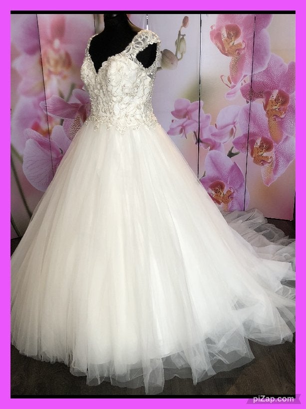 Nieuw maat 42 - 42/44 BELLA Maggie Sottero curves, Trouwjurk, Overige kleuren, Nieuw, Maggie Sottero
