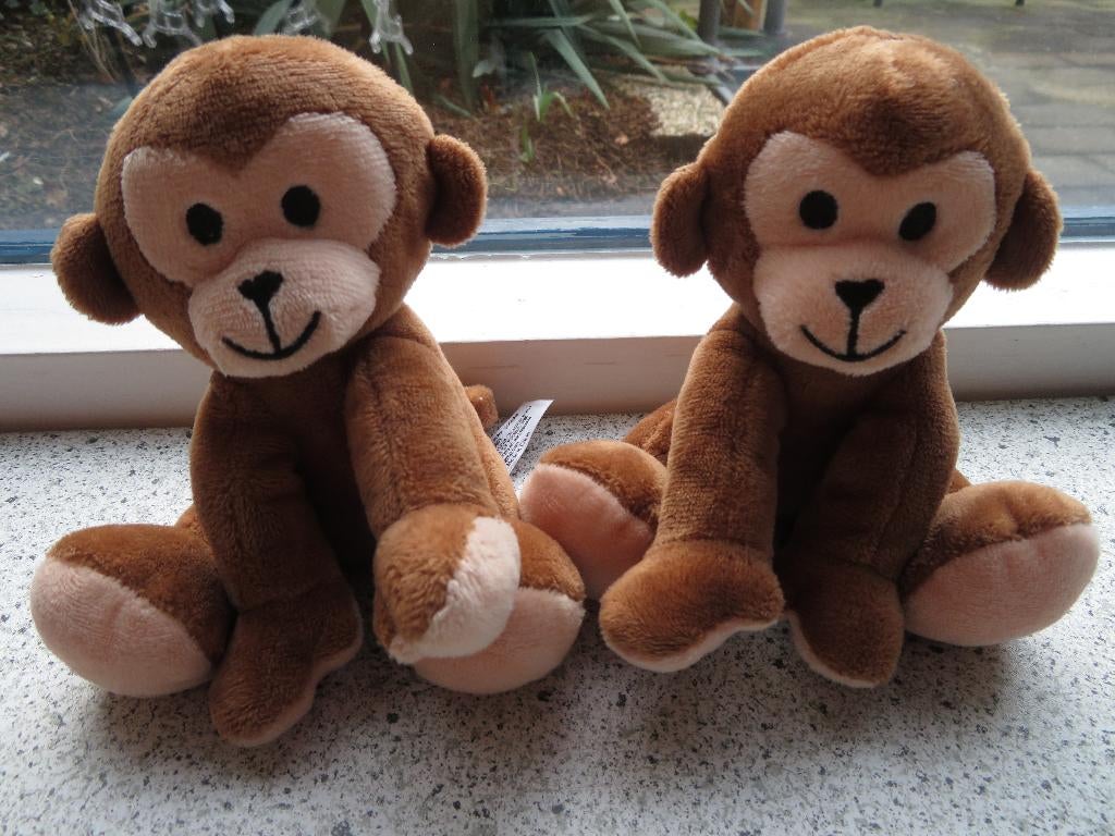2 x Aap of aapje van Hema kleine maat bruin velours, Kinderen en Baby's, Speelgoed | Knuffels en Pluche, Hema, Ophalen of Verzenden