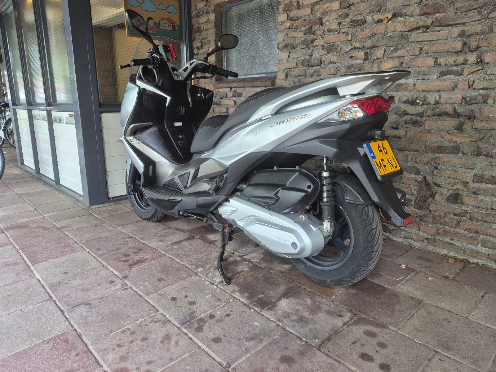 Kawasaki J300 Scooter uit 2015 - Malossi onderdelen, Fietsen en Brommers, Brommeronderdelen | Scooters, Ophalen, Overige typen