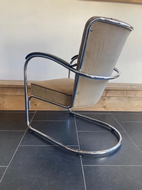 2 Gispen 412S fauteuils, chroom, nieuwe zandkleurige ribstof, Design, 75 tot 100 cm, Zo goed als nieuw, Leer