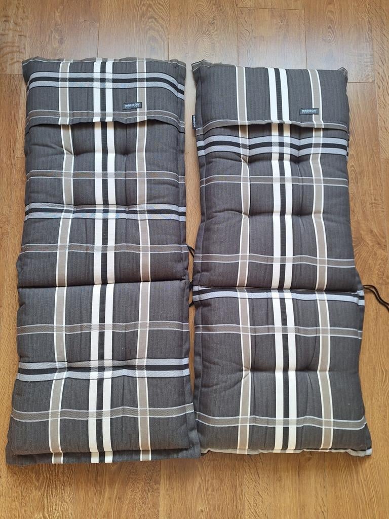 2 Madison tuinkussens - grijs geruit, Tuin en Terras, Tuinmeubel-accessoires, Ophalen, Zo goed als nieuw