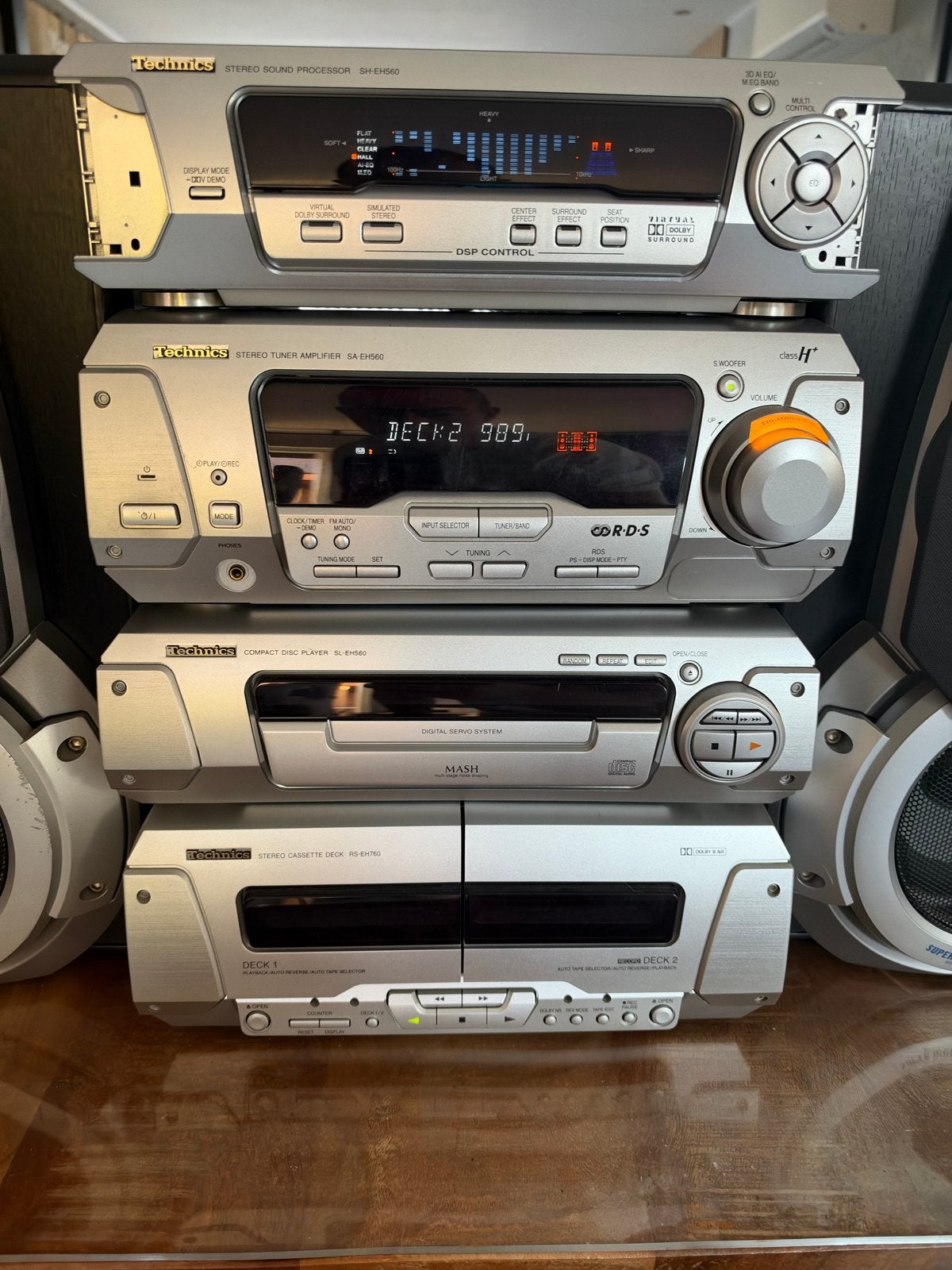 Foto 2 van Technics SC-EH760 Hifi-set met speakers en afstandsbediening