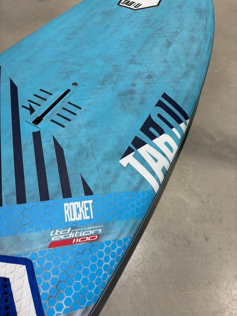 ≥ Tabou Rocket LTD - 145L / 100% Carbon — Windsurfen — Marktplaats
