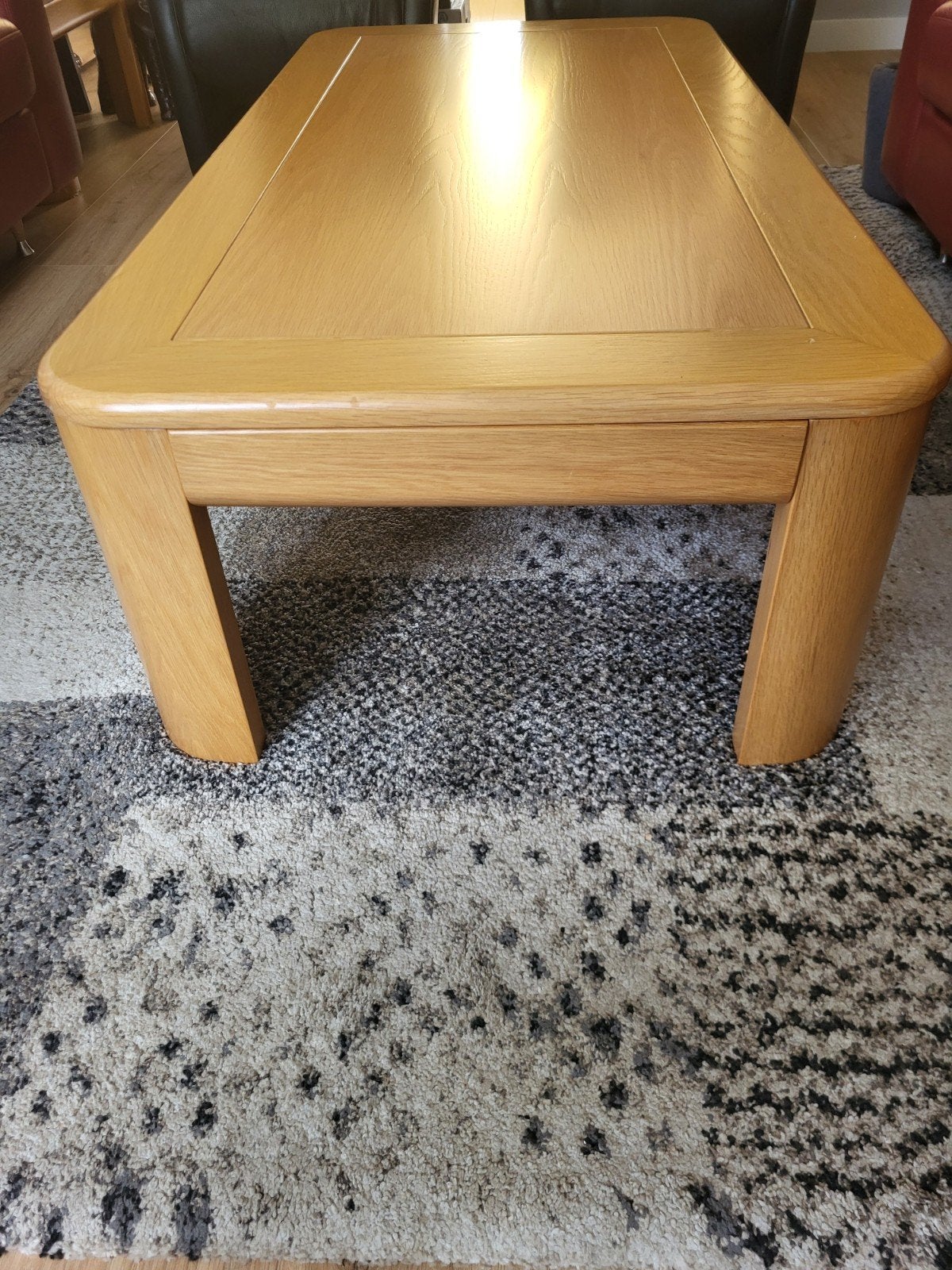 Massief eiken salontafel uit rookvrij huis, Ophalen, 100 tot 150 cm, 50 tot 100 cm, Zo goed als nieuw
