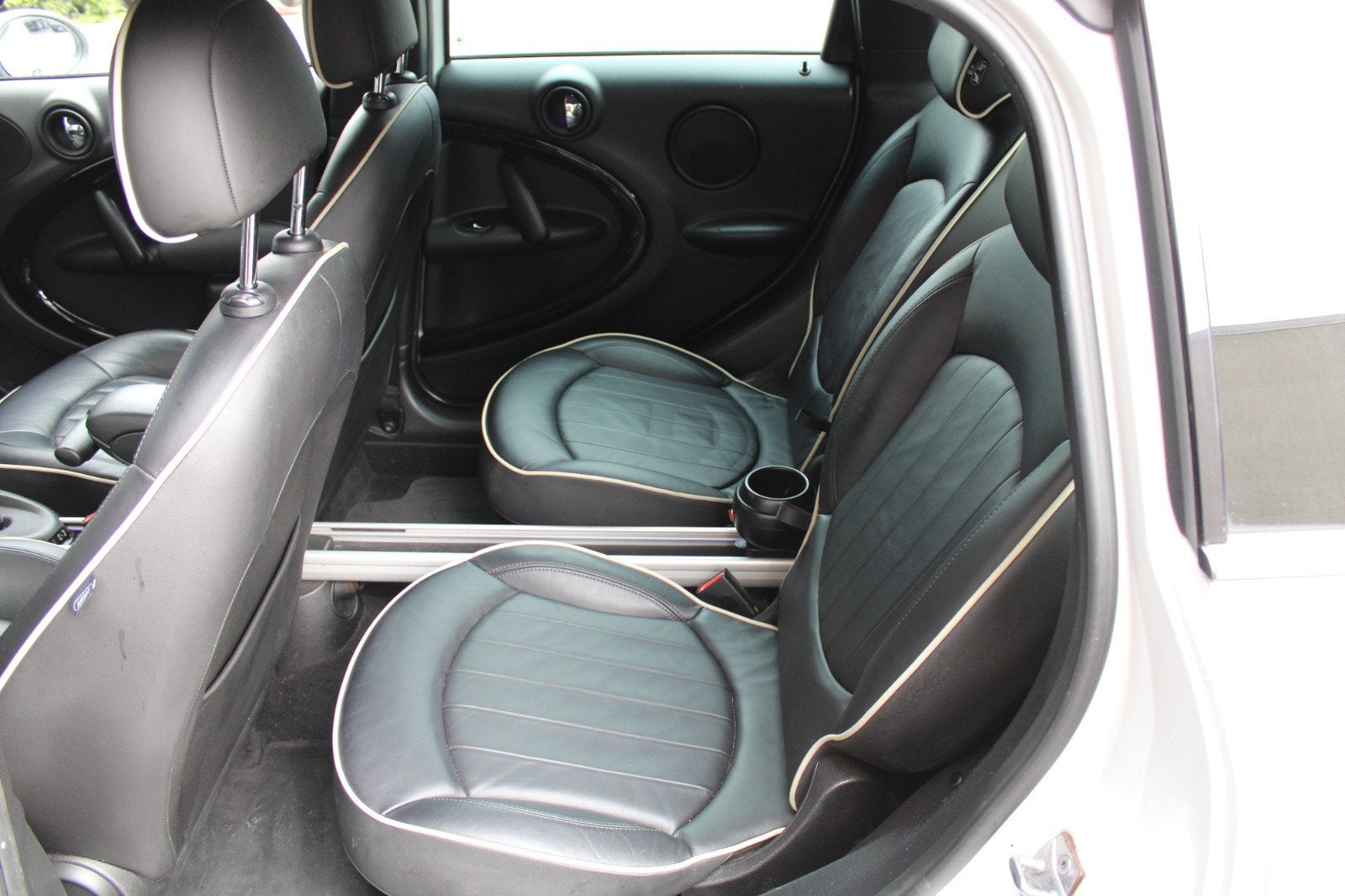Foto 12 van Mini Countryman 1.6 Cooper S 2011 Wit
