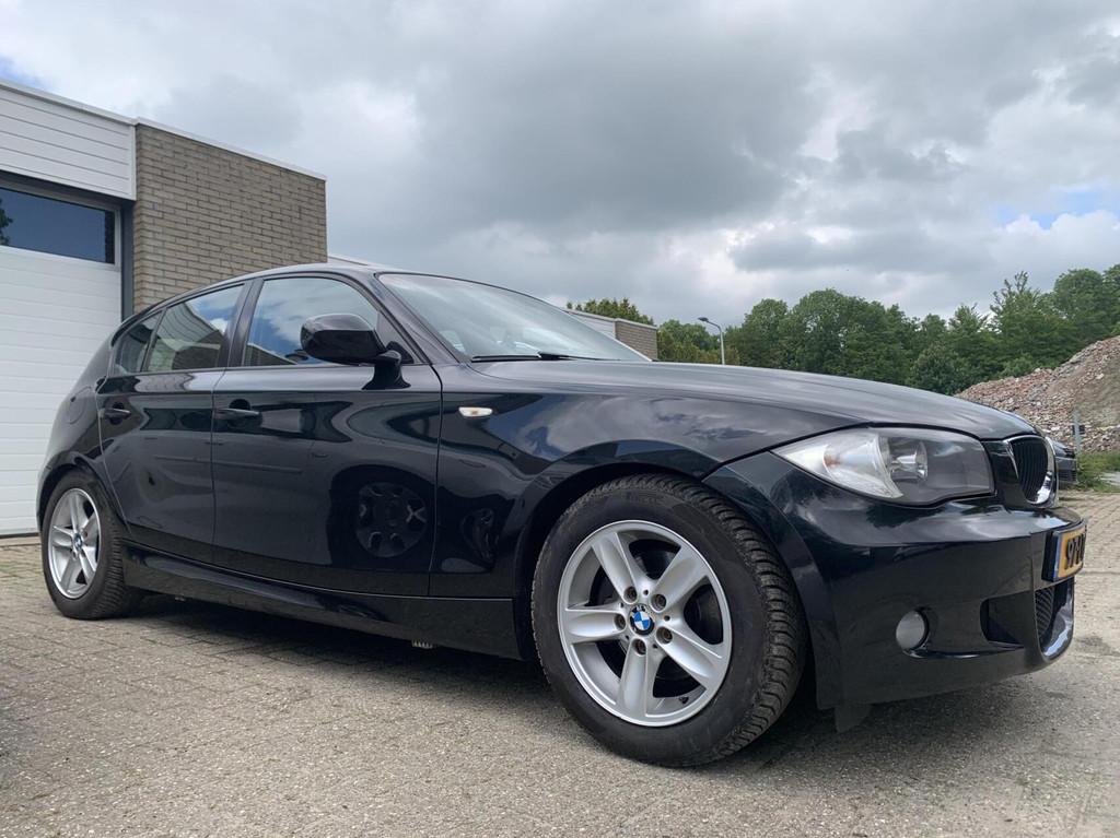 BMW 1-serie 118i Business M-pakket Motor loopt onregelmatig, 1-Serie, Euro 5, Achterwielaandrijving, Zwart