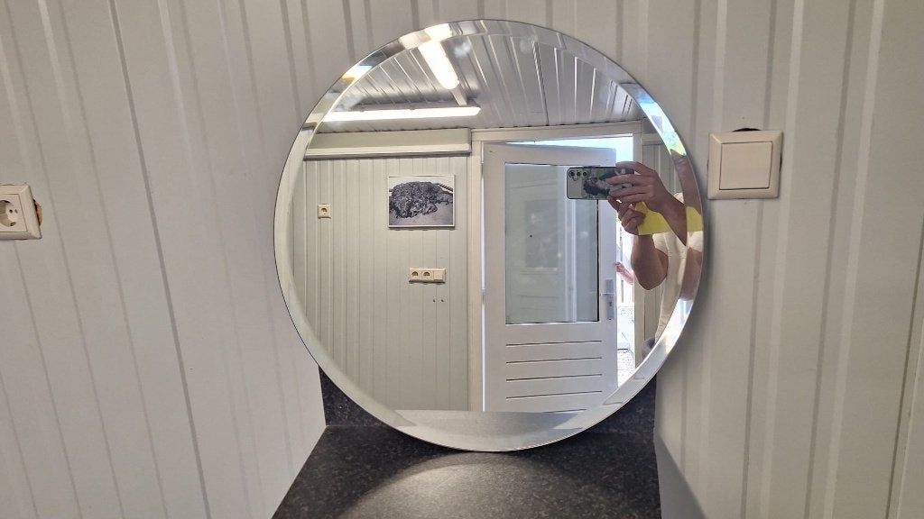 Ronde spiegel met plankje, Huis en Inrichting, Woonaccessoires | Spiegels, Ophalen, Gebruikt, Rond, Minder dan 100 cm