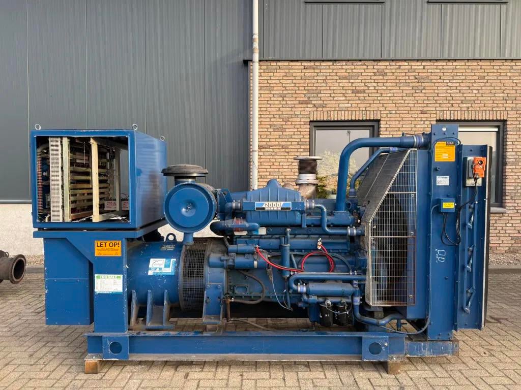 Perkins 2006 TTAG Leroy Somer 415 kVA noodstroom aggregaat g, Zakelijke goederen, Machines en Bouw | Aggregaten, Ophalen of Verzenden