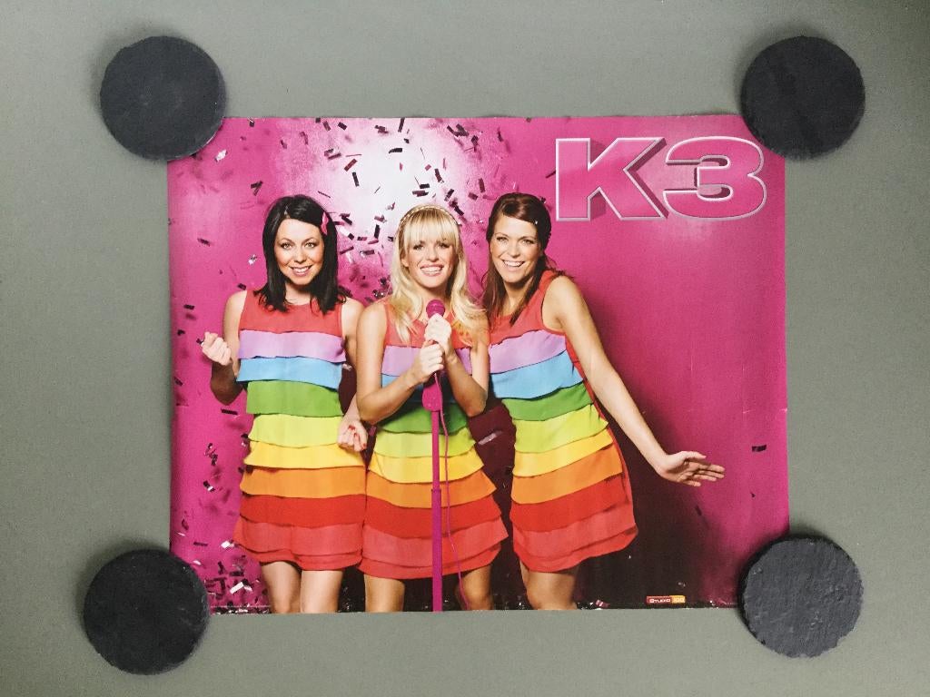 K3 poster met Josje, Verzamelen, Posters, Ophalen of Verzenden, Gebruikt, A1 t/m A3, Muziek