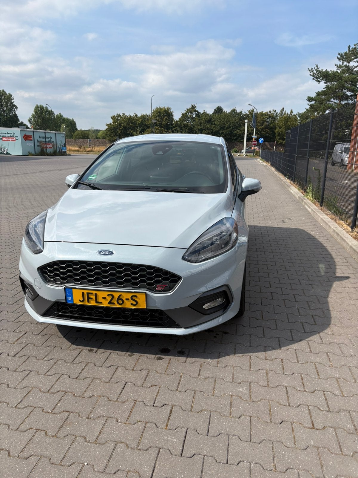 Ford Fiësta 1.5 200pk 5dr 2019 Grijs, Auto's, Ford, Voorwielaandrijving, 1183 kg, Handgeschakeld, Particulier