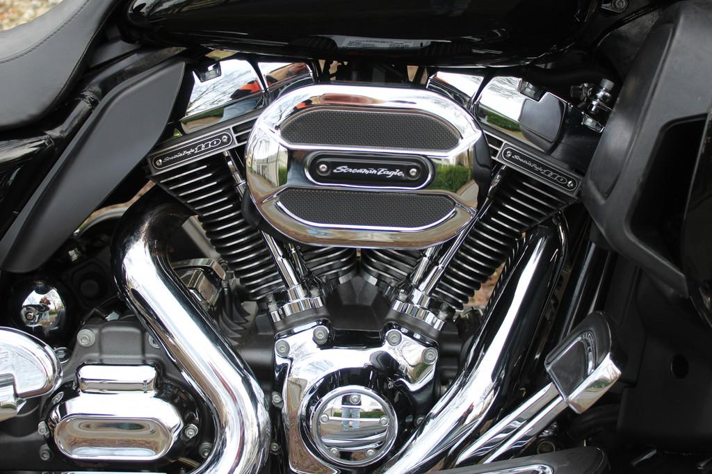 Harley-Davidson Road Glide Road Glide CVO, Motoren, Chopper, Bedrijf, 1802 cc, Meer dan 35 kW