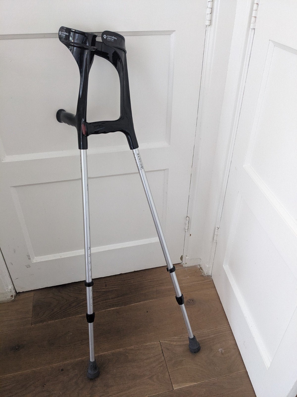 Verstelbare elleboog krukken, Ophalen of Verzenden, In hoogte verstelbaar, Gebruikt
