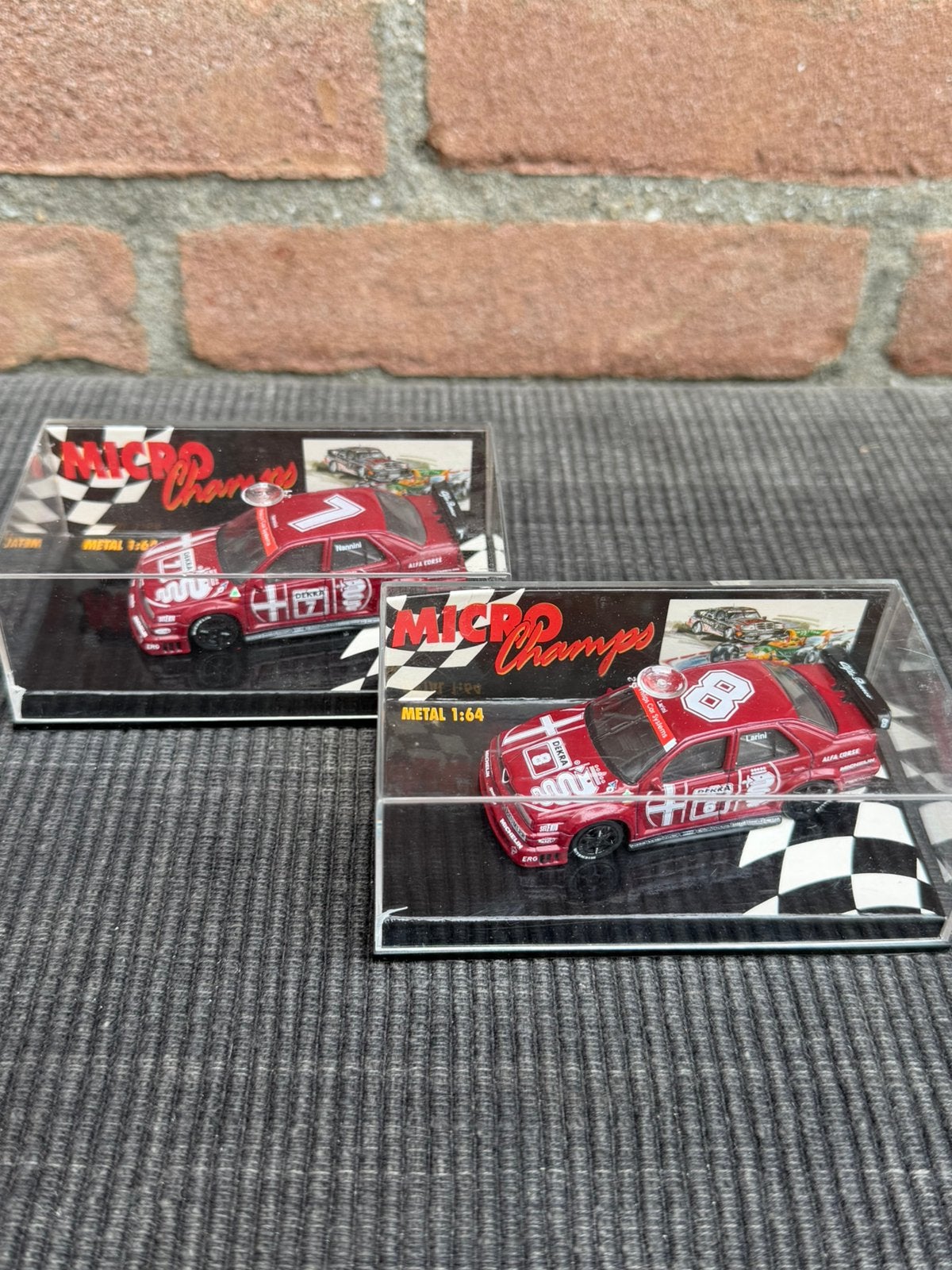 1:64 Maxichamps Alfa Romeo 155 v6 ti DTM Larini + Nannini, Ophalen of Verzenden, Zo goed als nieuw, Auto