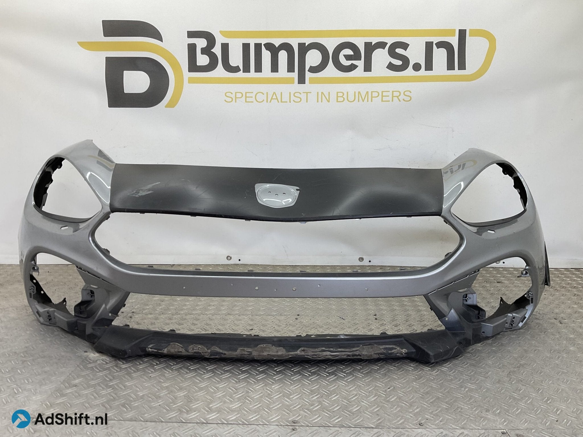 Bumper Fiat 124 Spider 2016 NC3J-50031 Voorbumper B7-19956, Bumper
