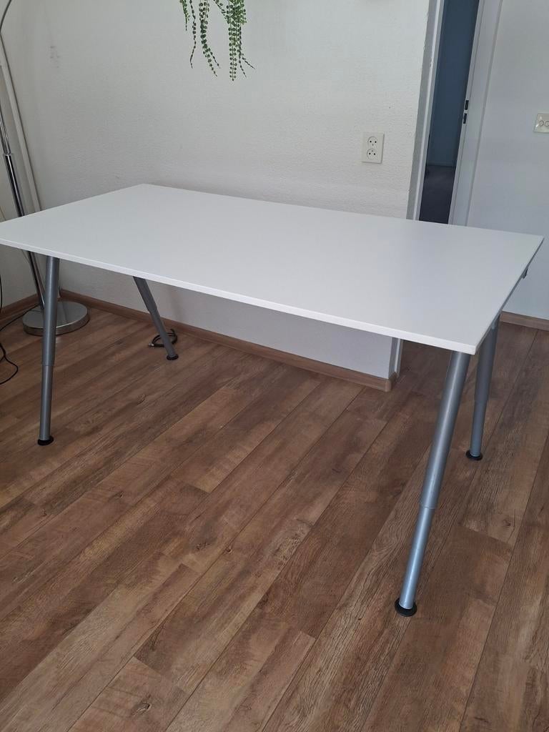 Tafel, Ophalen, Gebruikt, In hoogte verstelbaar, IKEA