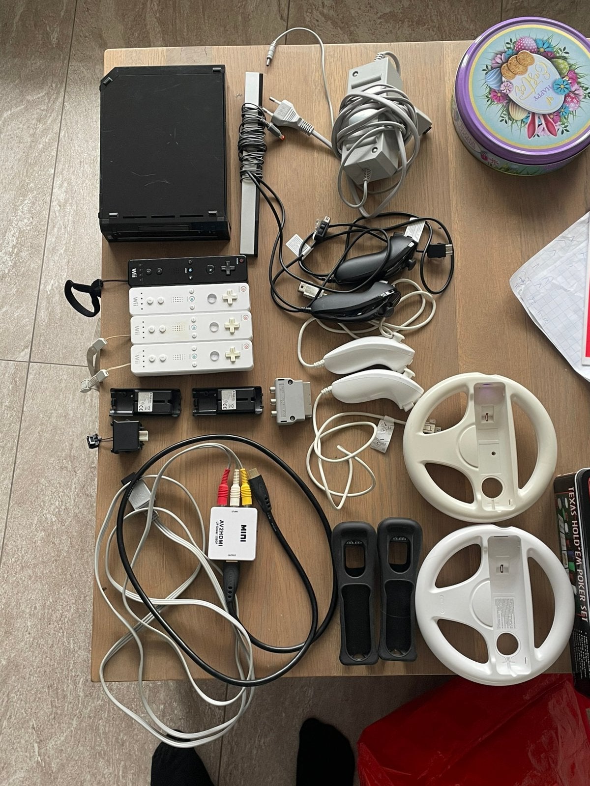 Wii met 4 controllers, 4 nunchucks en andere accessoires, Ophalen of Verzenden, Gebruikt, Met 3 controllers of meer, Met stuurtje