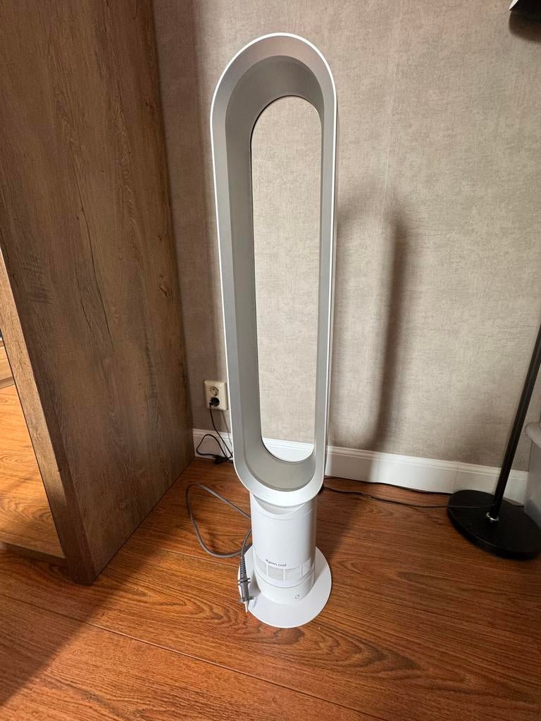 Dyson torenventilator, Witgoed en Apparatuur, Ventilatoren, Ophalen, Ventilator met afstandsbediening, Gebruikt, Torenventilator
