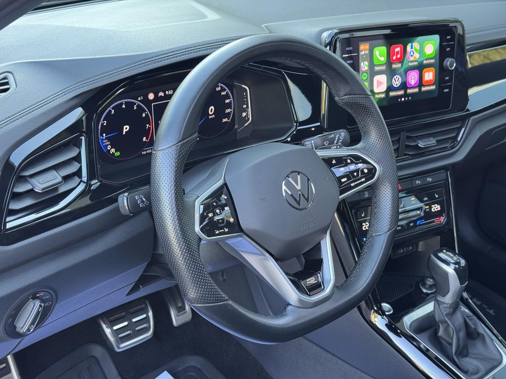 Volkswagen T-Roc 1.5 TSI R-Line | Keyless | Camera | Black S, 1258 kg, 4 cilinders, 150 pk, Blauw