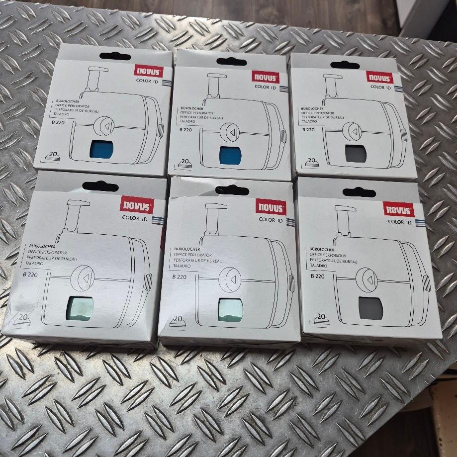 Novus B220 ColorID-2.0 Perforator metaal  2-gaats NIEUW, Diversen, Nieuw, Ophalen of Verzenden, X, X
