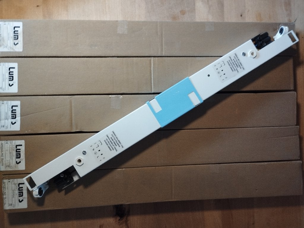 Nieuwe Lumis Speedline T5-114 Lichtarmaturen (14W) – Dimbaar, Ophalen of Verzenden, Nieuw, Metaal, Overige fittingen