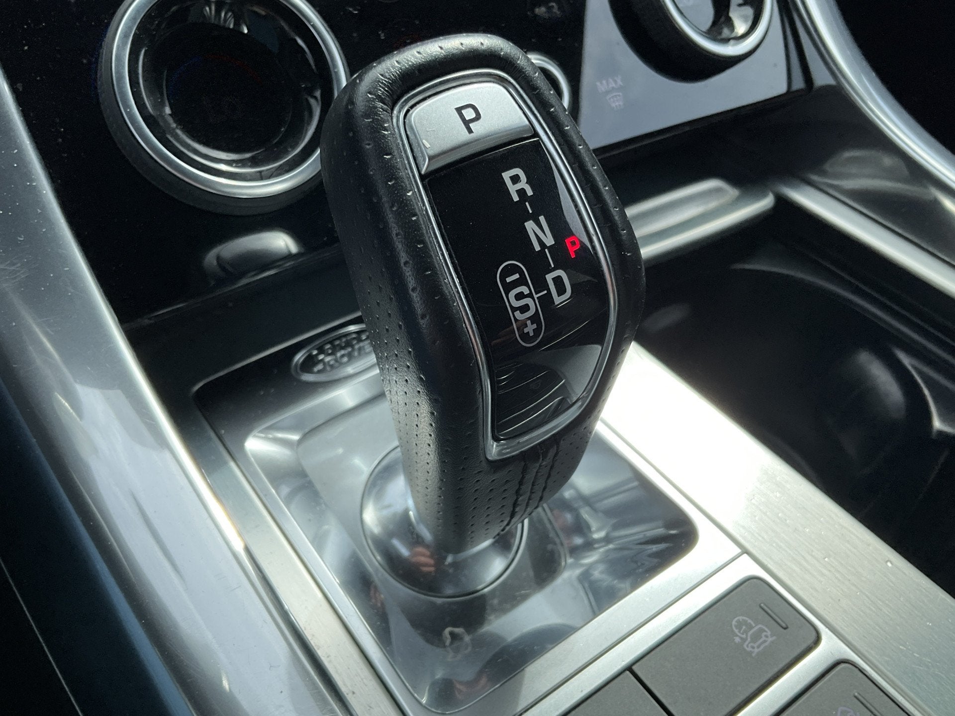 Foto 52 van Land Rover Range Rover Sport 5.0 V8 SC SVR 575 Carbon Santor