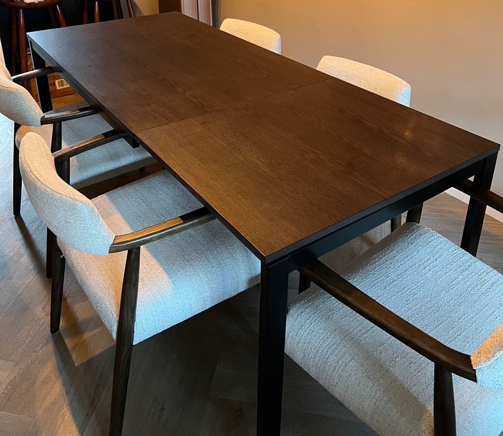 Eettafel VANGSTA IKEA, Huis en Inrichting, Ophalen, Gebruikt, 50 tot 100 cm, 150 tot 200 cm
