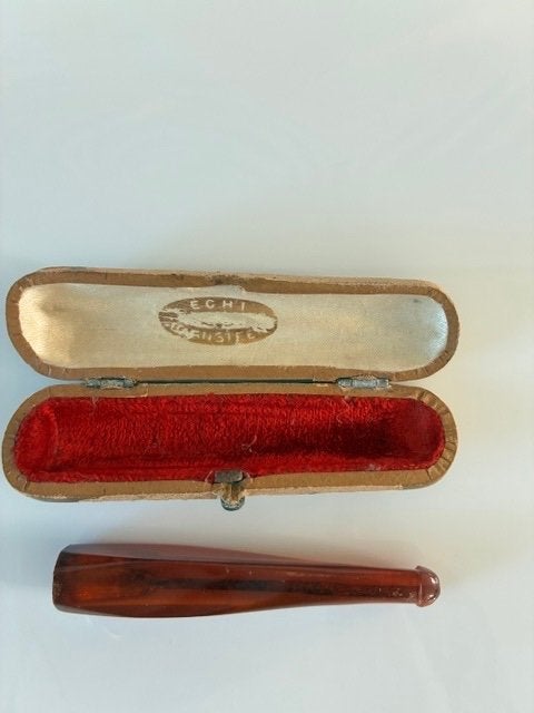 Antieke sigarettenhouder van amber in originele etui., Ophalen of Verzenden
