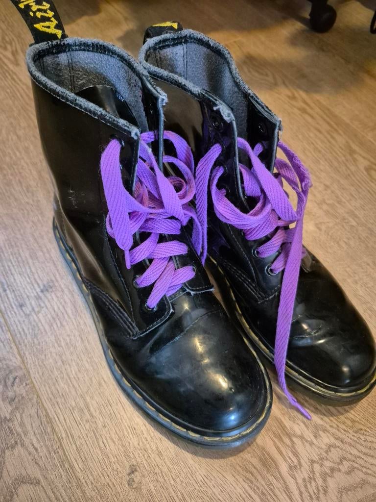 Dr. Martens lakleer mt 39, Kleding | Dames, Schoenen, Ophalen of Verzenden, Zwart