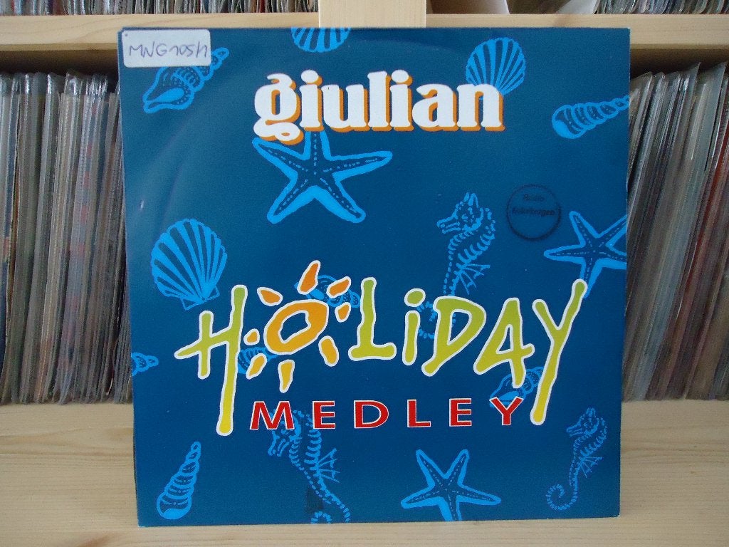 7" Single Giulian - Holiday Medley / El Color Del La Musica, Ophalen of Verzenden, Gebruikt, Pop