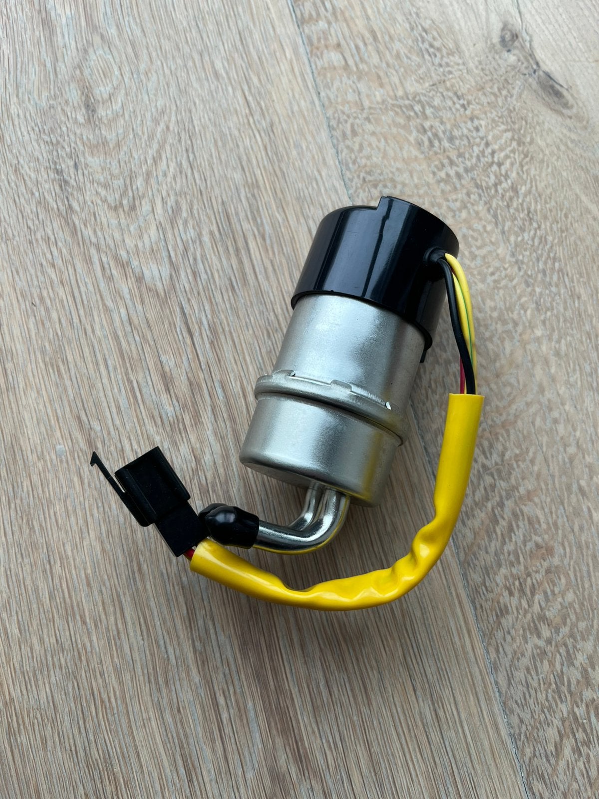 Benzinepomp voor de suzuki intruder, Motoren, Onderdelen | Suzuki, Ophalen of Verzenden, Nieuw