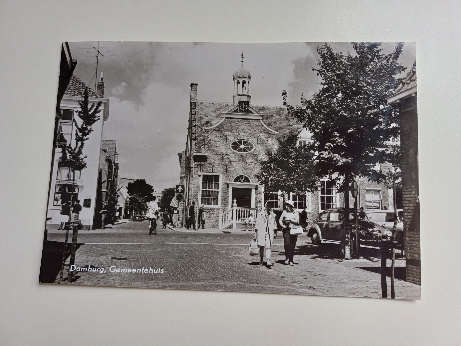 Fotokaart Domburg Gemeentehuis, Ophalen of Verzenden, 1960 tot 1980, Ongelopen, Zeeland