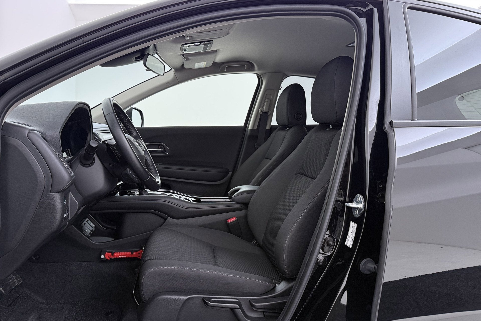 Honda HR-V 1.5 i-VTEC Elegance | Org NL | 42.000 KM! | Trekh, Stof, Zwart, Origineel Nederlands, Bedrijf