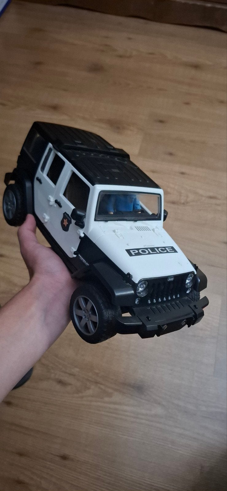 Bruder politie Jeep, Ophalen, Overige merken