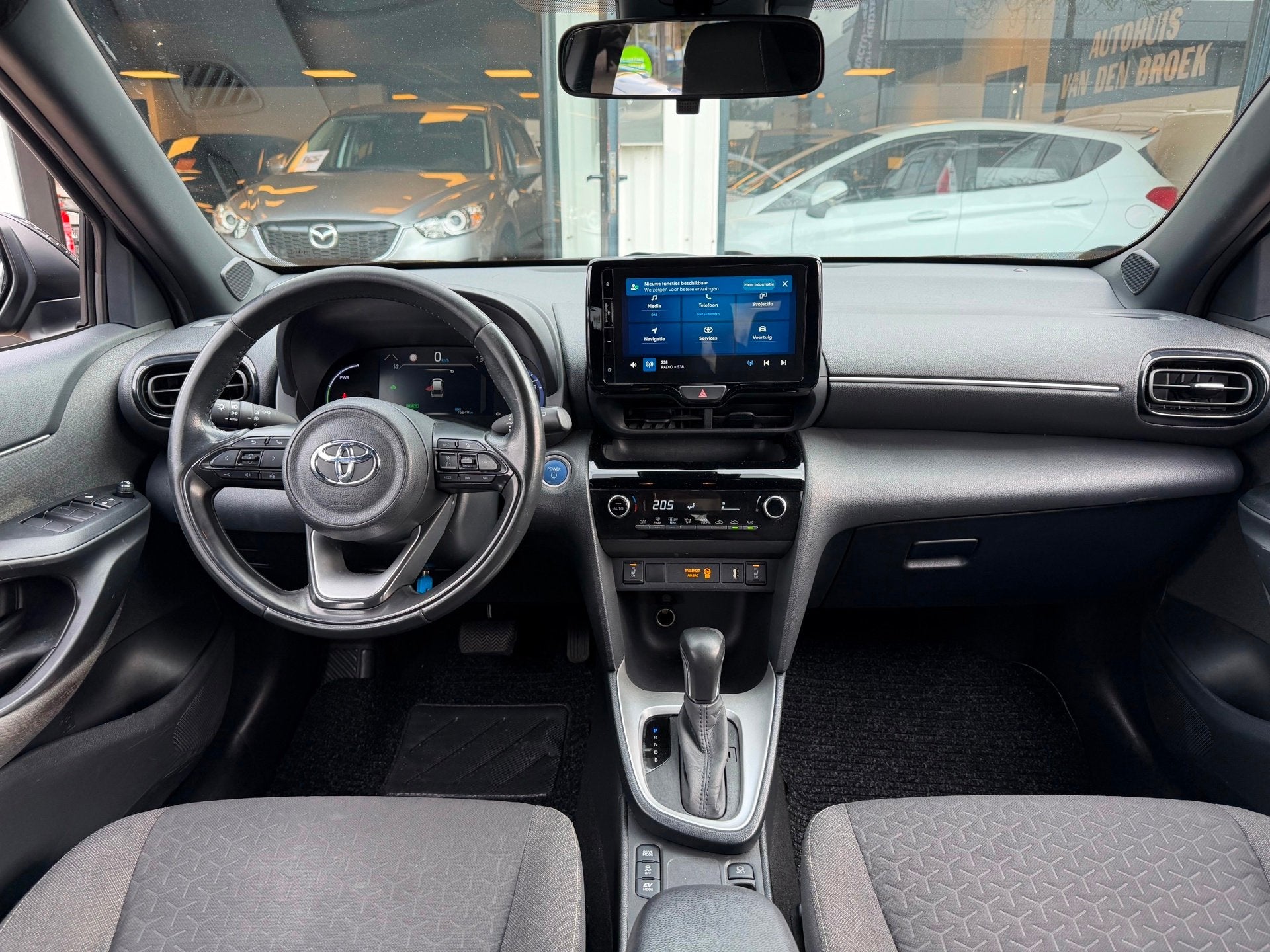 Toyota Yaris Cross 1.5 Hybrid First Edition|Navi|Cruise|Clim, Auto's, Toyota, Dealer onderhouden, Gebruikt, Zwart, Bedrijf