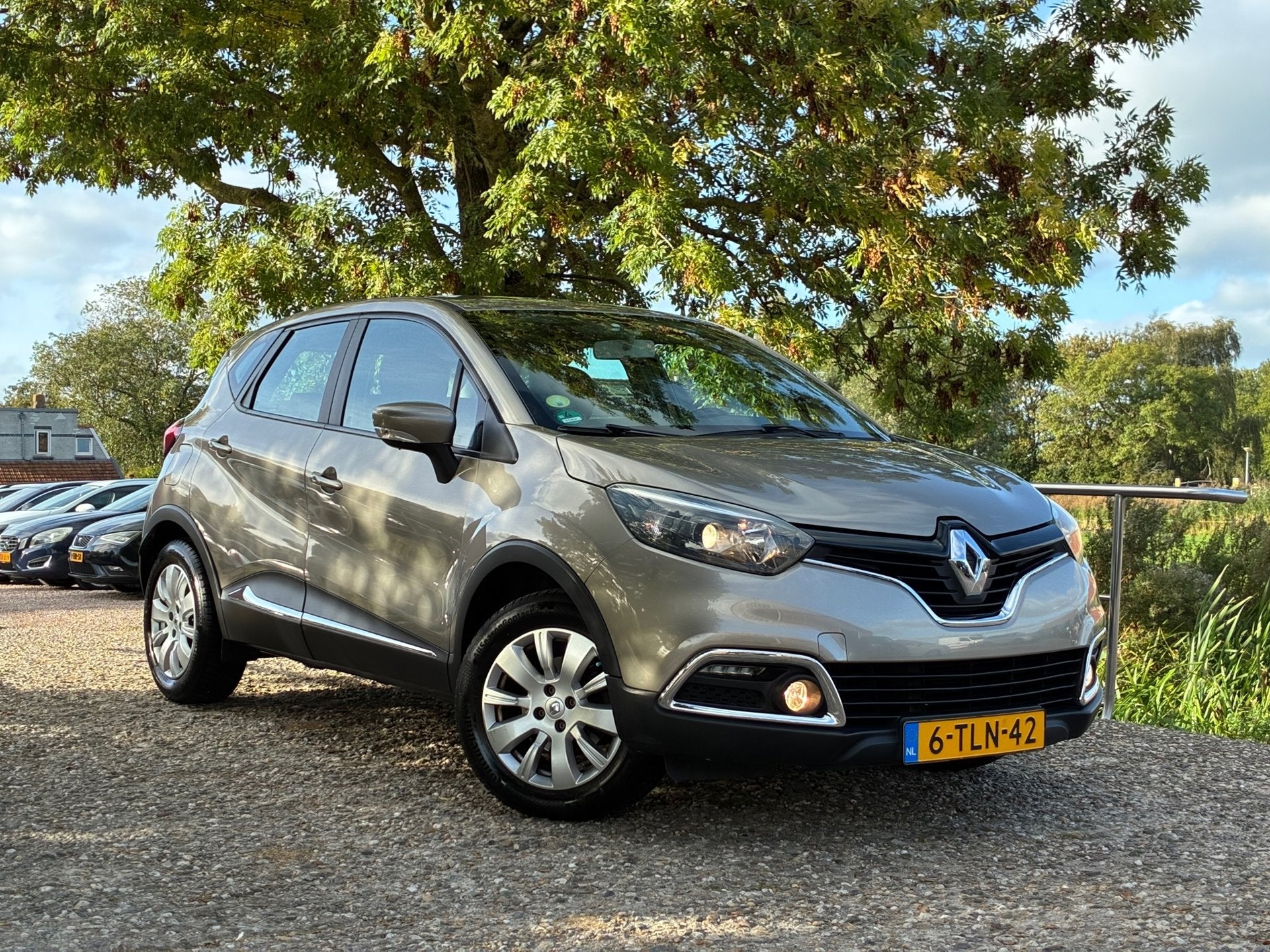 Renault Captur 1.5 dCi Expression | Camera + Navi + Airco Nu, Auto's, Voorwielaandrijving, Euro 5, Zwart, 4 cilinders