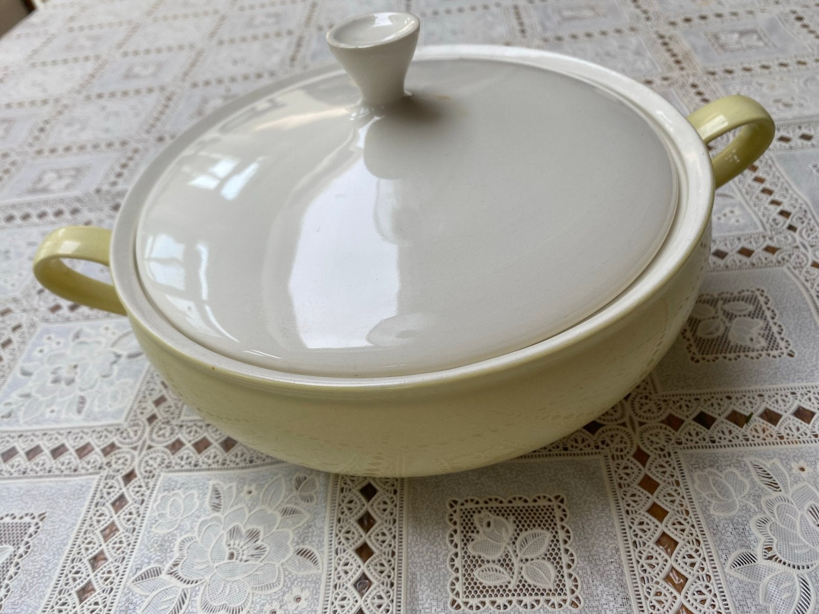 Petrus Regout Schaal Pastel Geel 22 cm, Ophalen