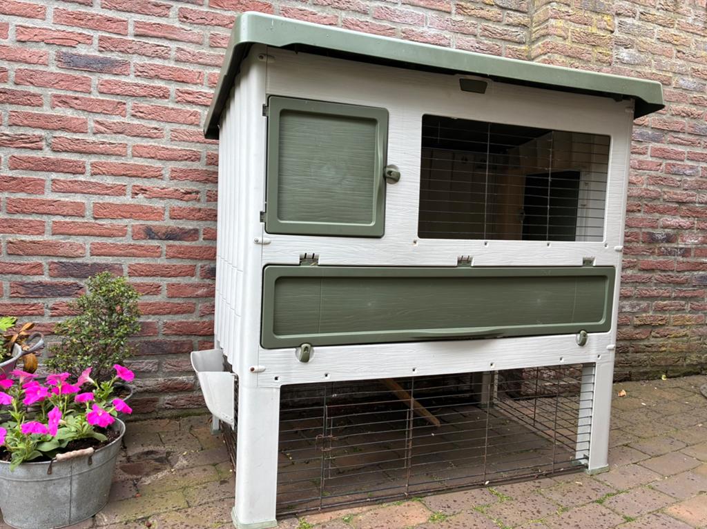 Ferplast kunststof konijnenhok, Dieren en Toebehoren, Ophalen, 110 cm of meer, Zo goed als nieuw, 90 cm of meer