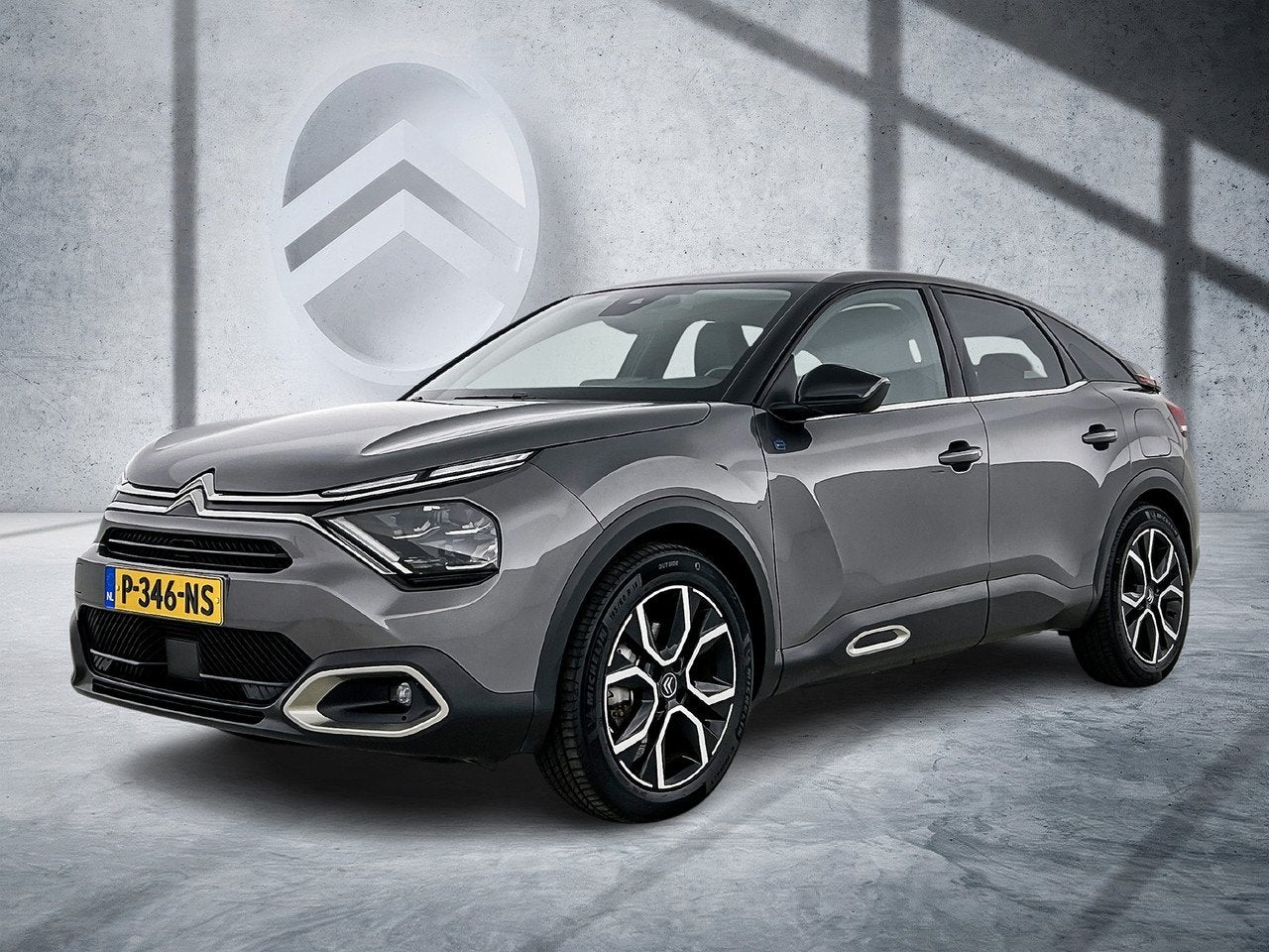 Citroën Ë-C4 Feel Pack 50 kWh | Stoelverwarming | Leder |, Auto's, 136 pk, Gebruikt, SUV of Terreinwagen, Zilver of Grijs