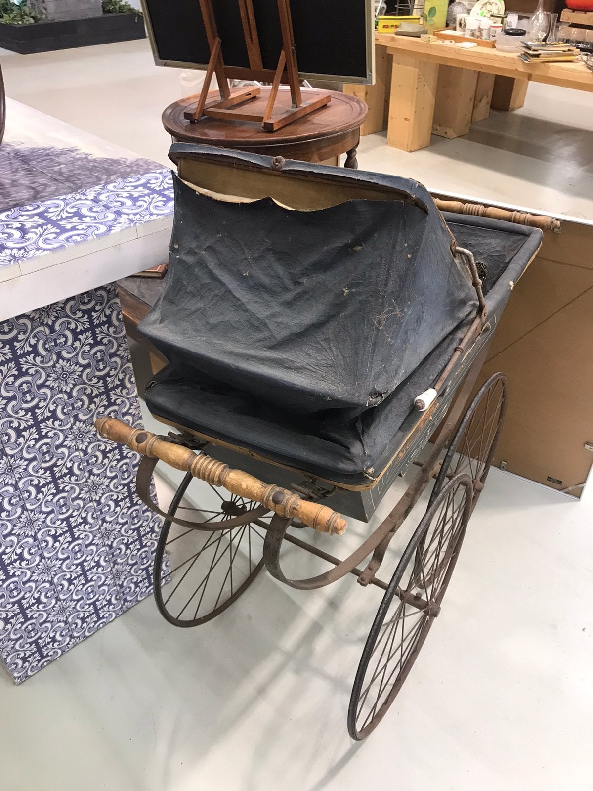 Antieke kinderwagen, Antiek en Kunst, Antiek | Overige Antiek, Ophalen of Verzenden