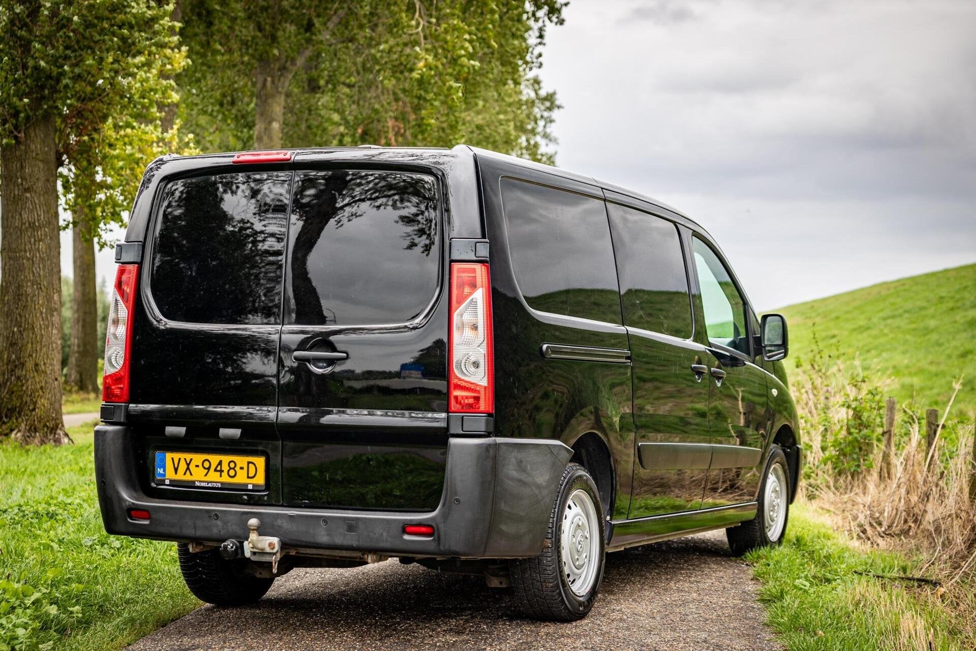 Toyota ProAce 2.0D L2H1 Aspiration |Nap |3Persoons |Trekhaak, Euro 5, Gebruikt, 4 cilinders, Origineel Nederlands